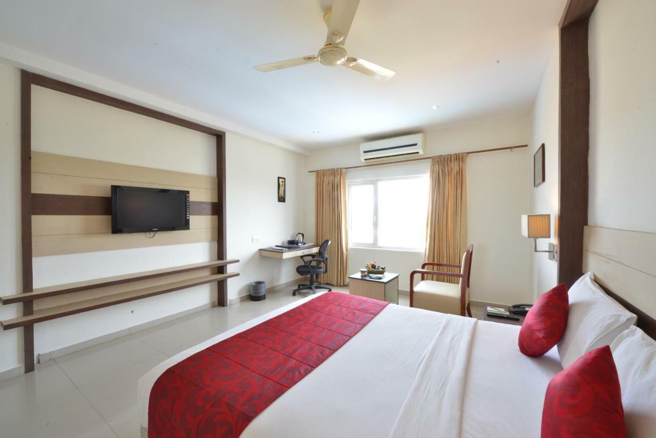 Srm Hotel Thoothukudi Exterior foto